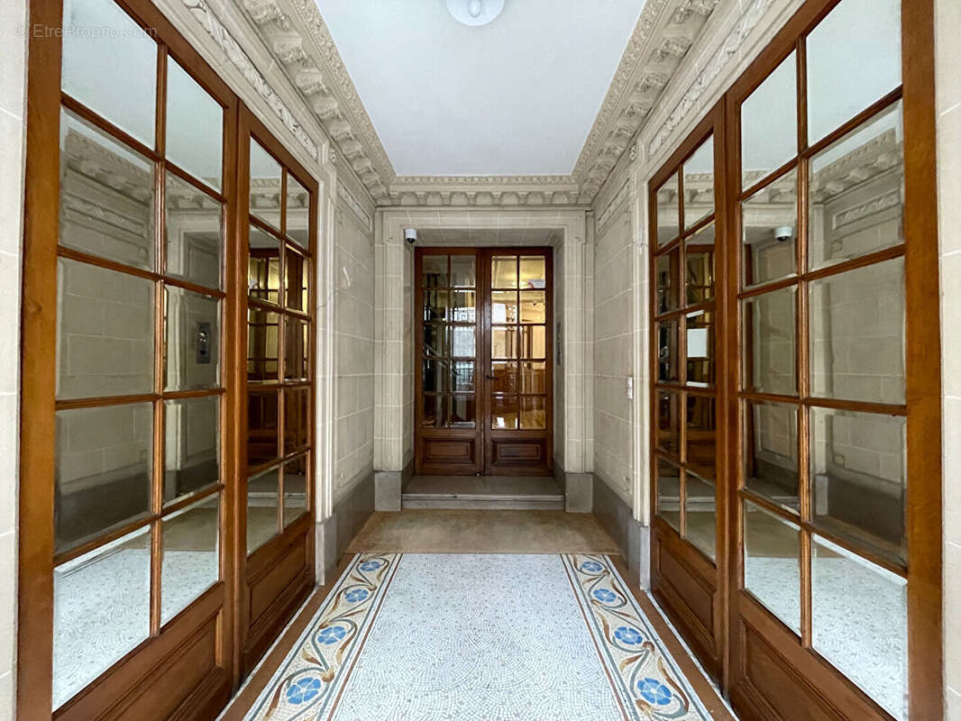 Appartement à PARIS-11E