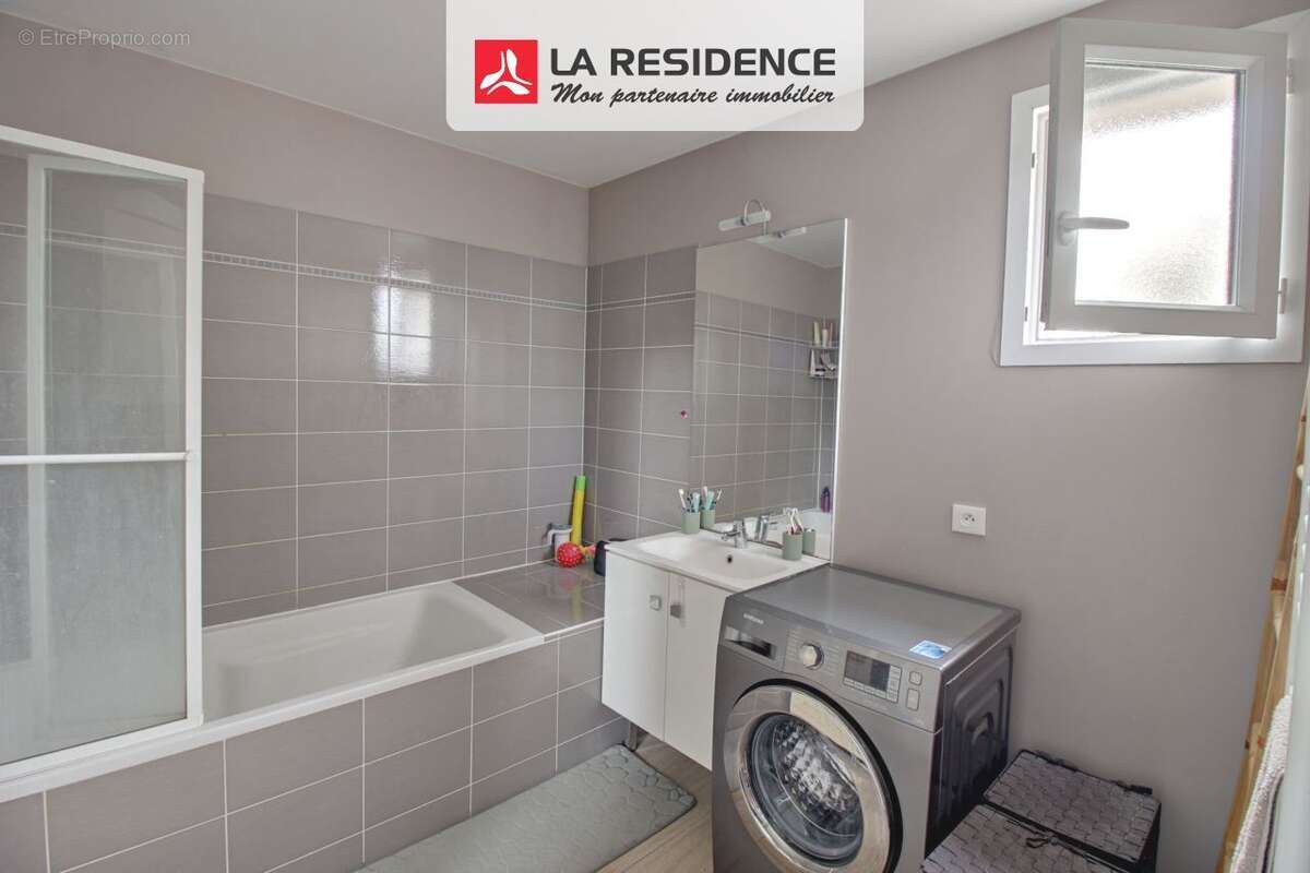 Appartement 69 m² à Eragny  - photo 9