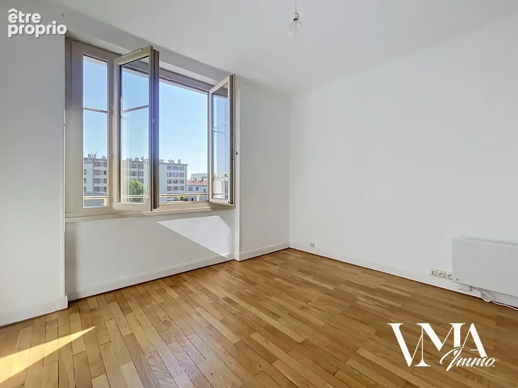 EXCLISIVITÉ / MONPLAISIR - Bel Appartement T3 de 62 m2 au 5ème étage avec ascenseur - photo 5