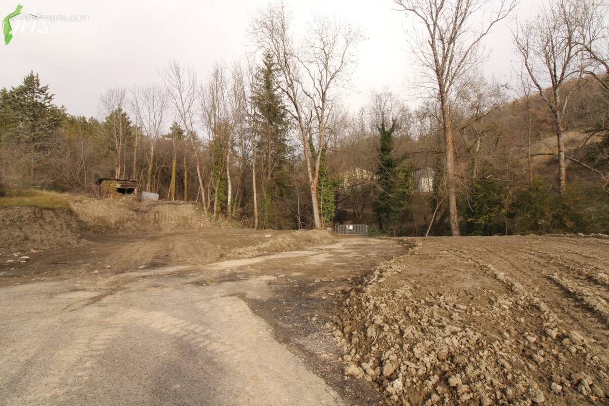 Terrain à CHATEAUVIEUX