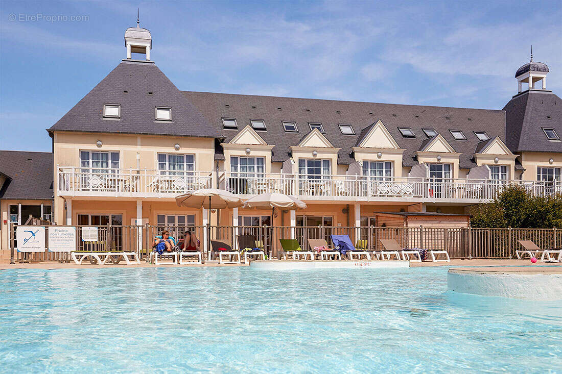 Maison à PORT-EN-BESSIN-HUPPAIN