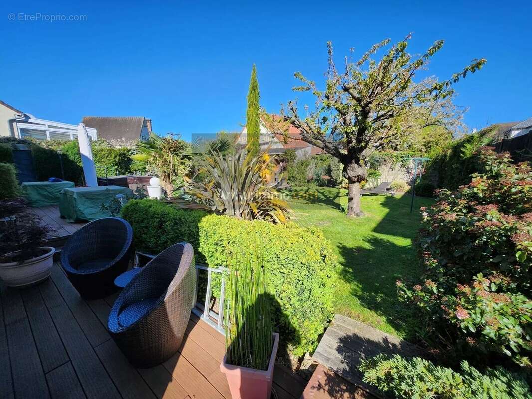 Maison à LE PLESSIS-TREVISE