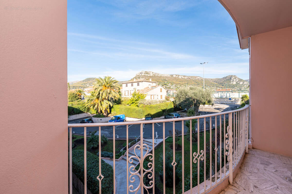 Appartement à VENCE