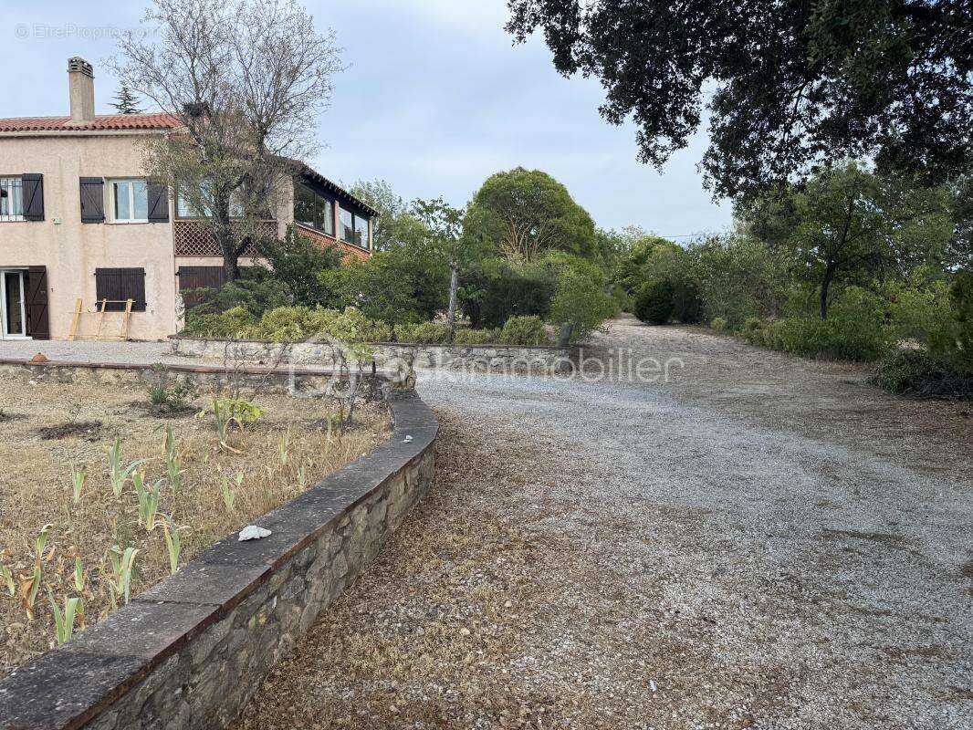 À rocbaron (83136), au calme absolu, maison avec logement indépendant, piscine, garage et 5 400 m² de terrain - photo 26