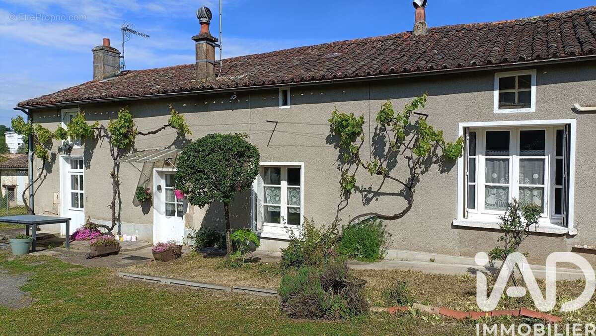 Photo 9 - Maison à ITEUIL