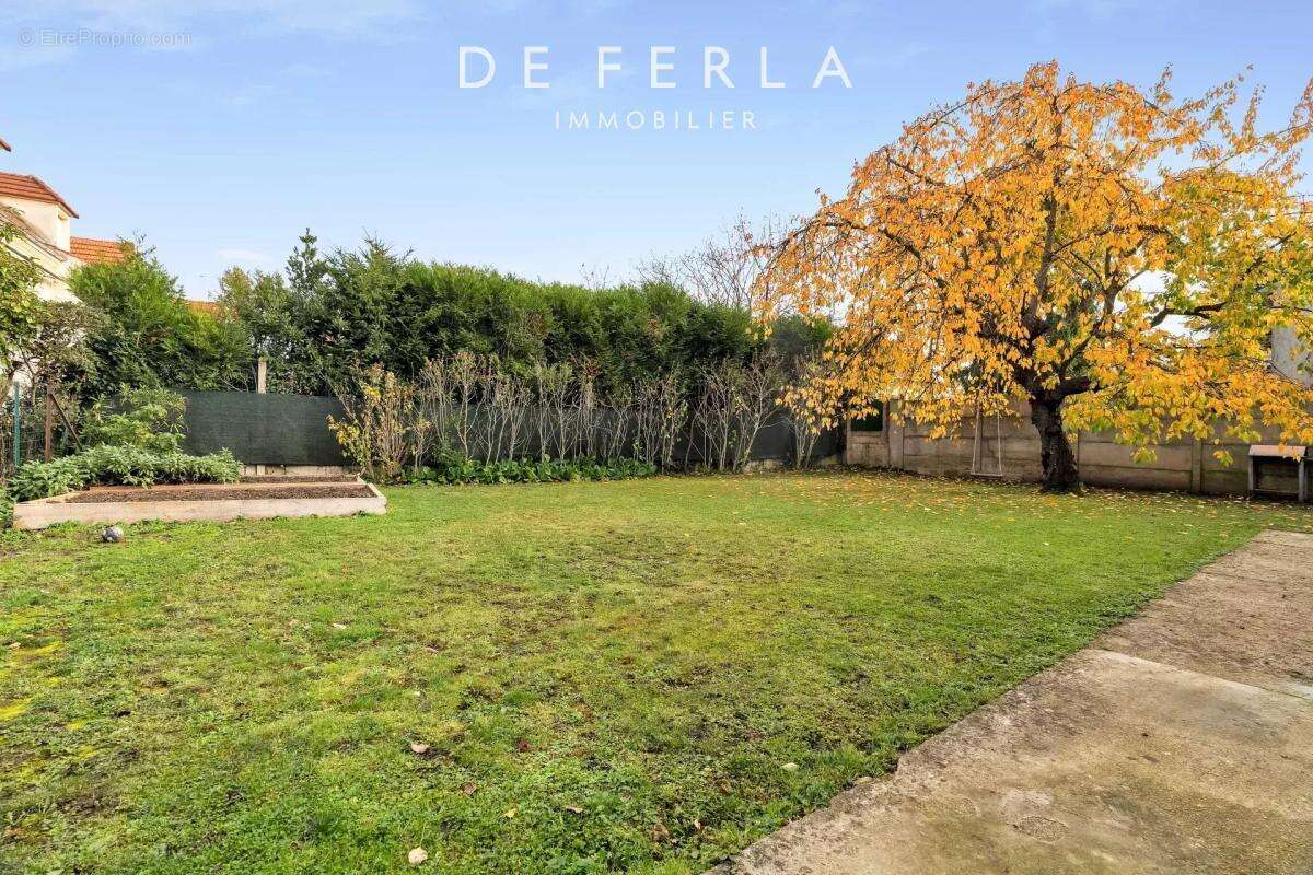 Maison à NEUILLY-SUR-MARNE