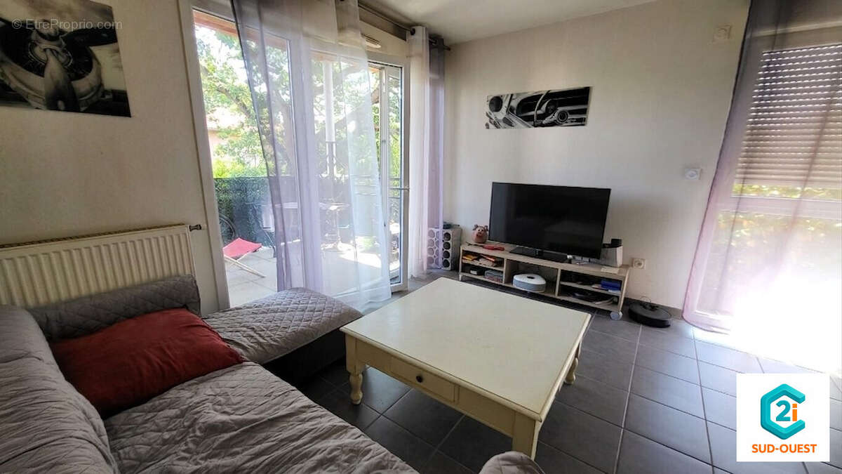 Appartement à FROUZINS