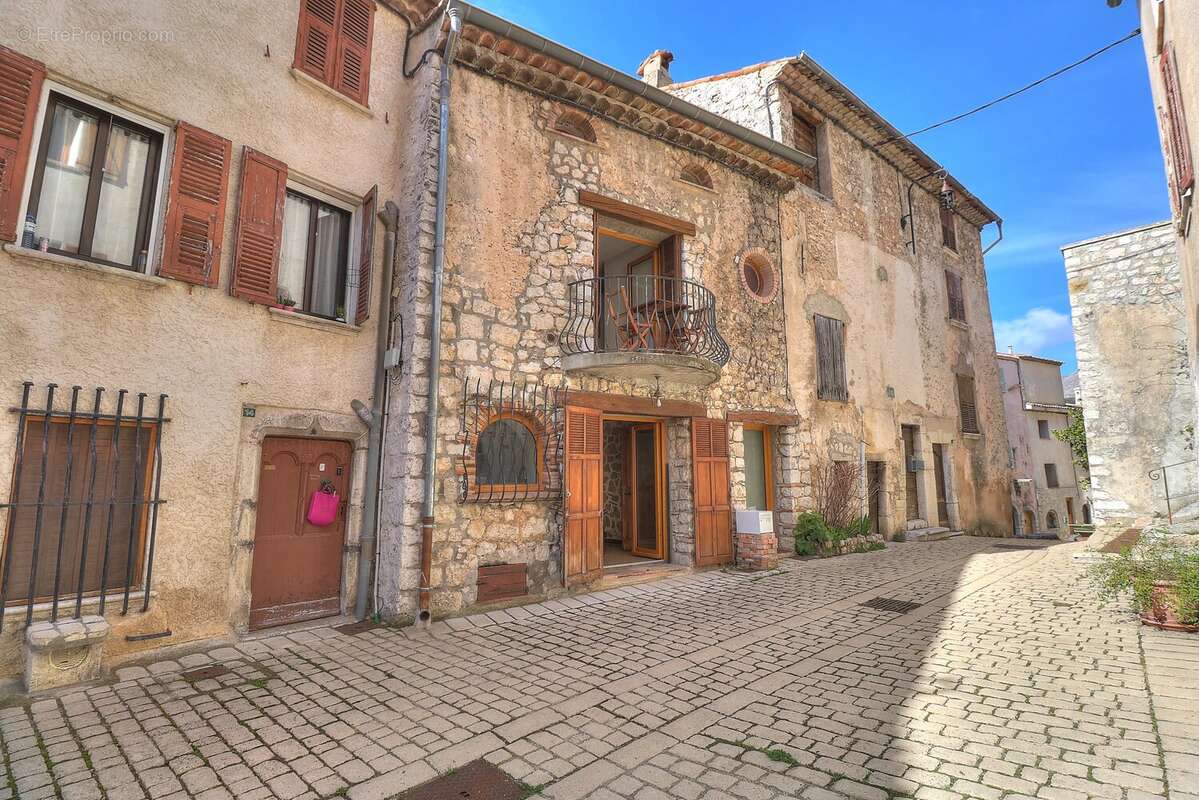 Maison à COURSEGOULES