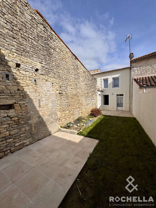 Maison à CIRE-D'AUNIS