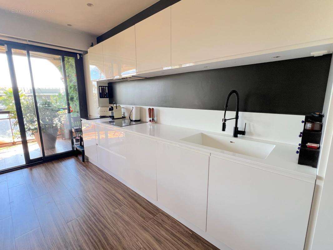 Appartement à VILLENEUVE-LOUBET