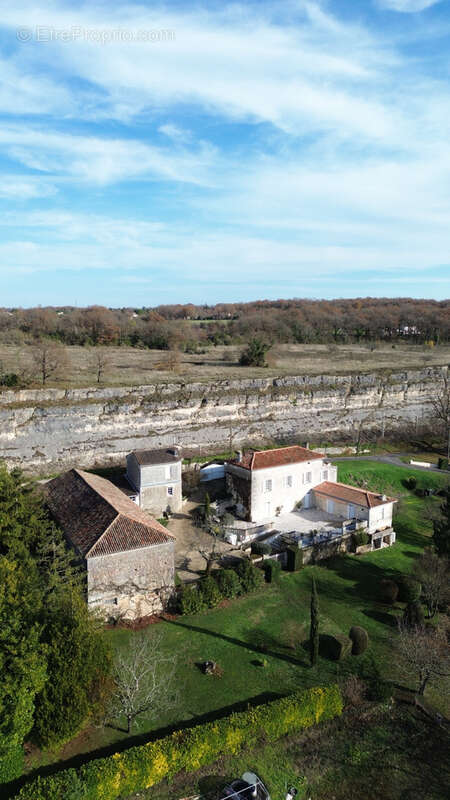 Maison à MOUTHIERS-SUR-BOEME