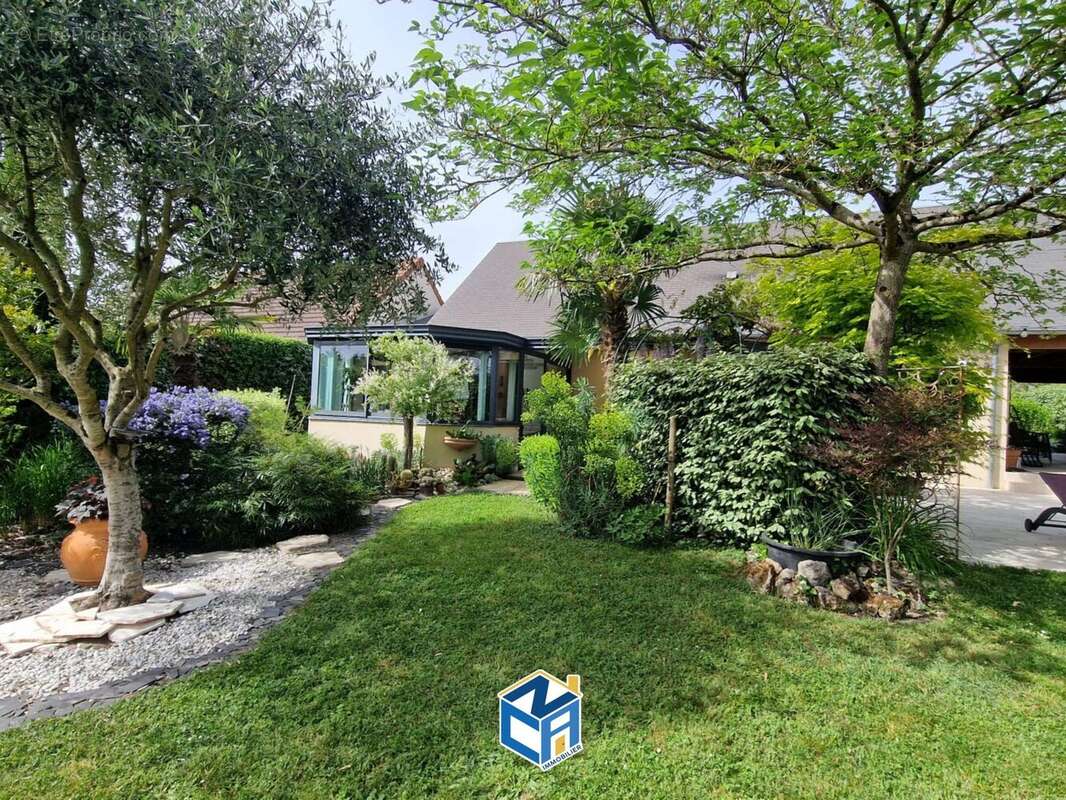 Maison à CINQ-MARS-LA-PILE