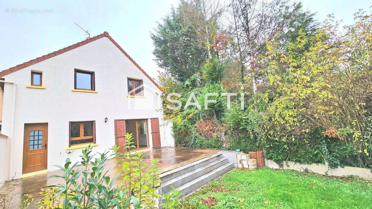 Photo 1 - Maison à BEYNES