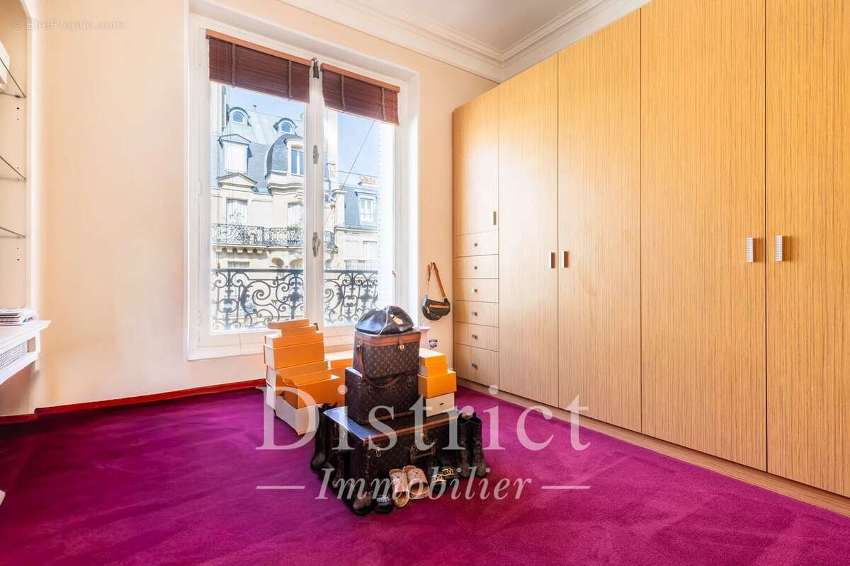 Wagram/Ampère. Appartement de réception de 373m². Très beaux volumes! - photo 12