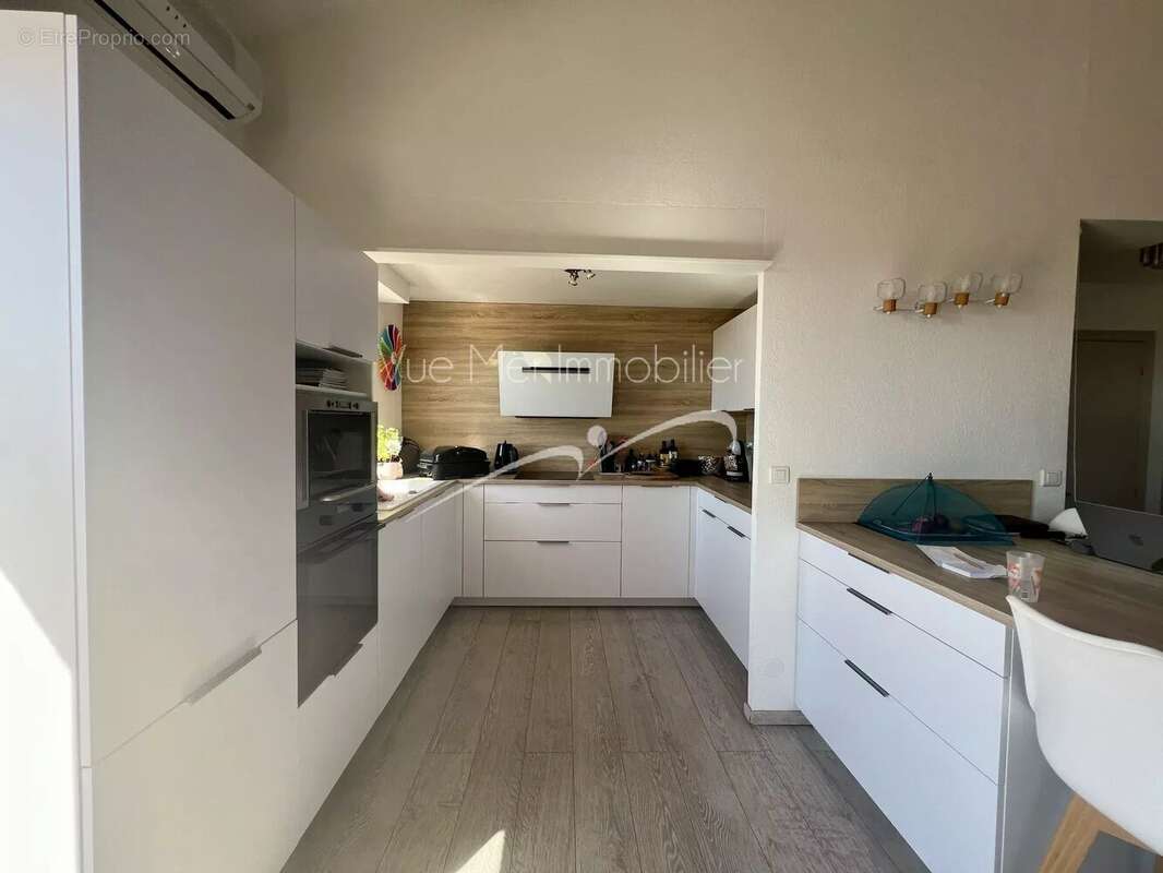 Appartement à BORMES-LES-MIMOSAS