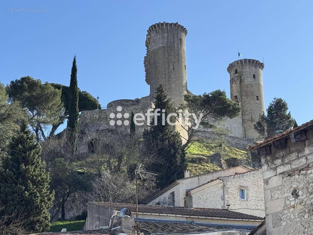 Maison à CHATEAURENARD
