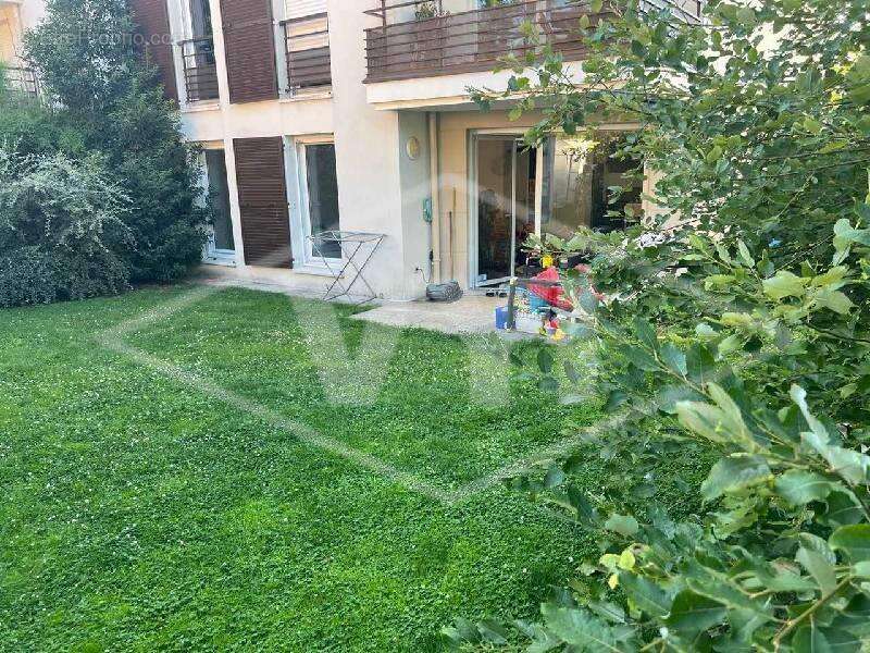 Appartement à QUINCY-SOUS-SENART