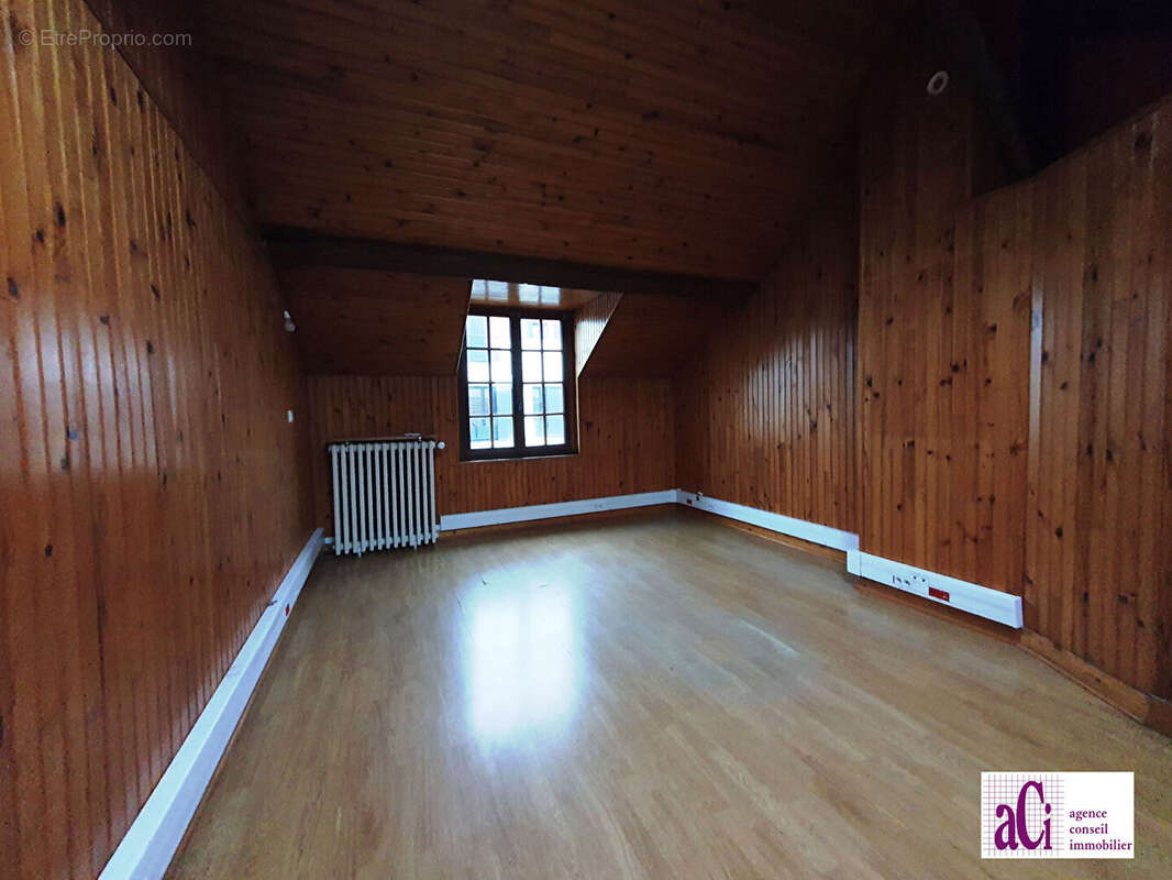 Maison à L&#039;HAY-LES-ROSES