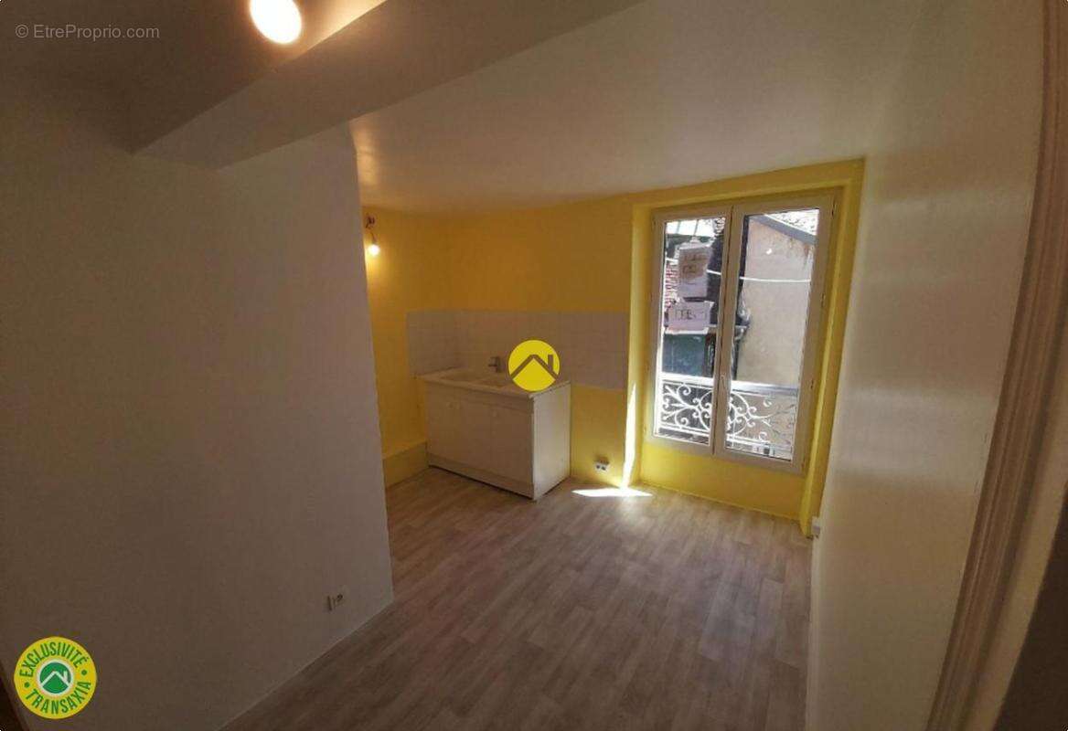 Appartement à DUN-LE-PALESTEL