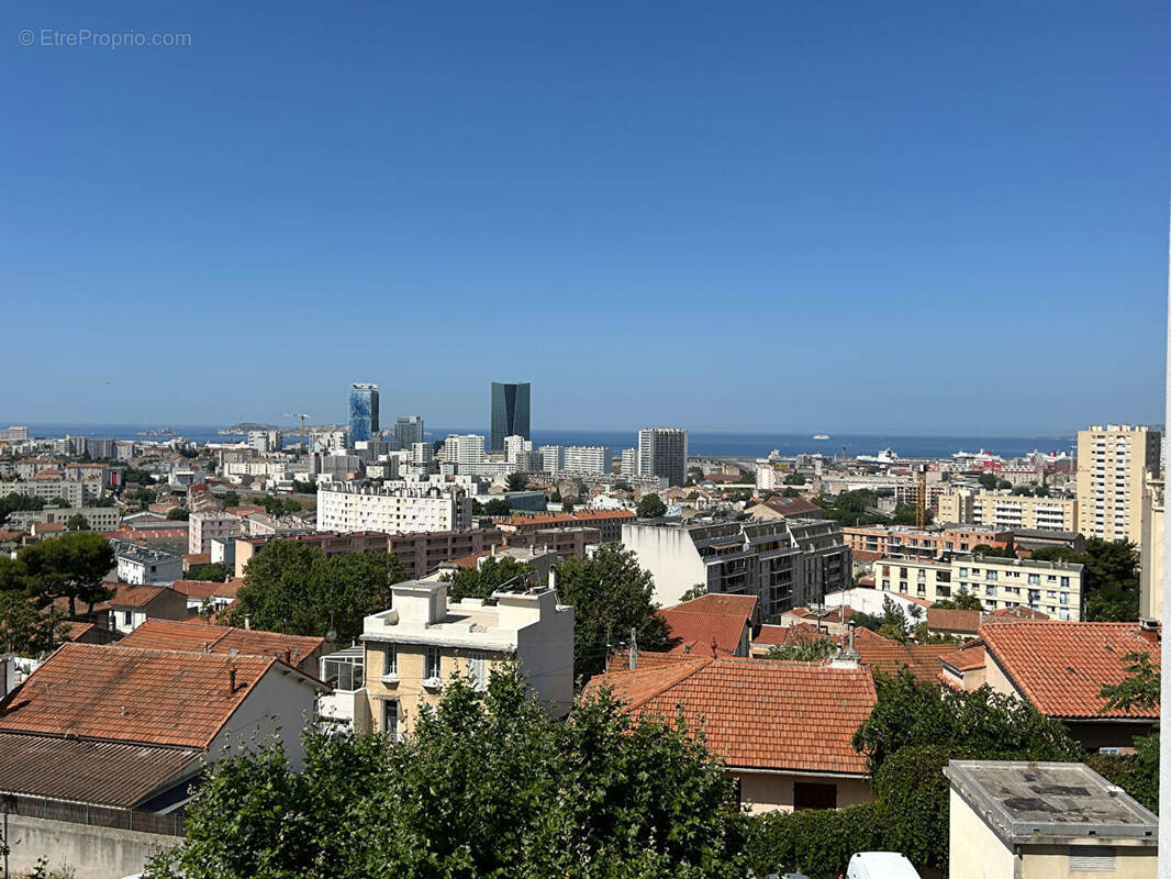 Appartement à MARSEILLE-14E