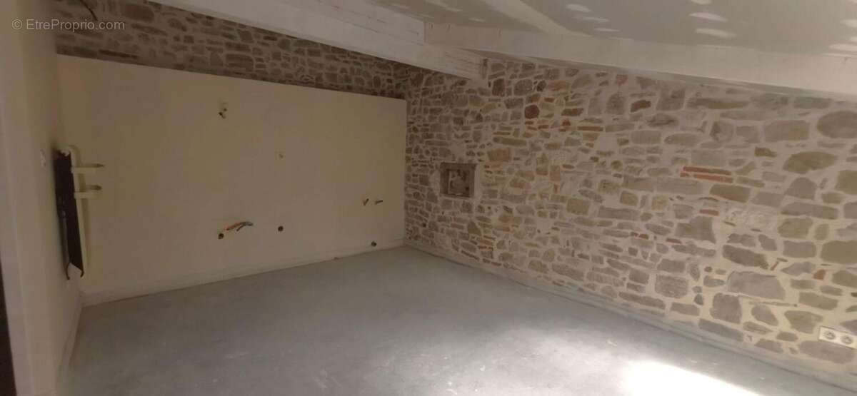 Maison à LES CABANNES