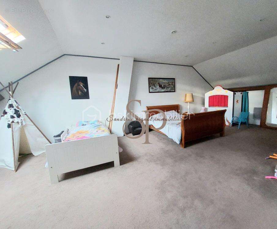 Maison à FONTAINE-LA-GAILLARDE