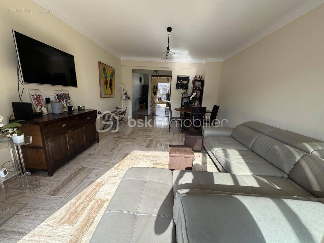 Appartement à LE CANNET