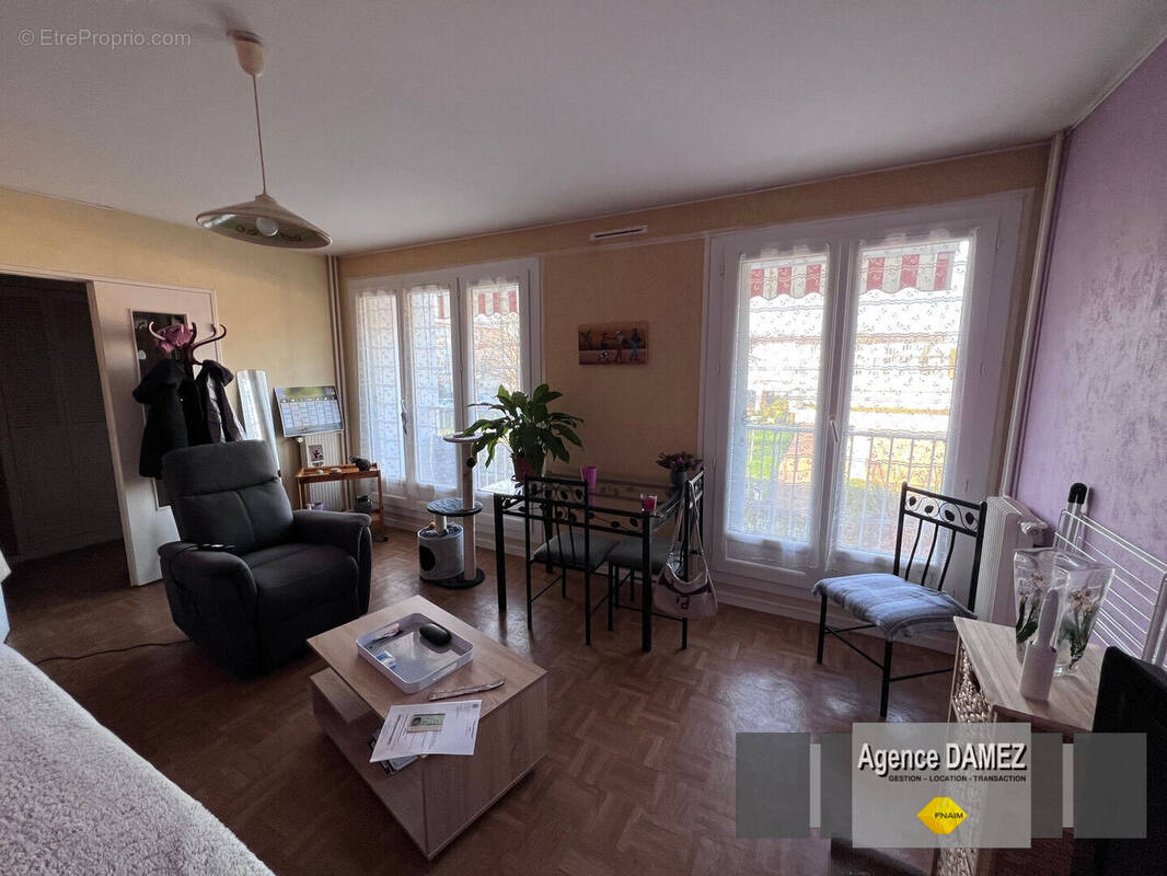 Appartement à DOURDAN