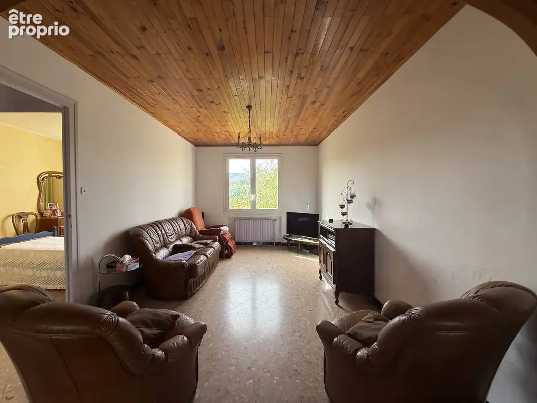 Maison 8 pièces 124 m² à vendre à Roiffieux (07100) - photo 5