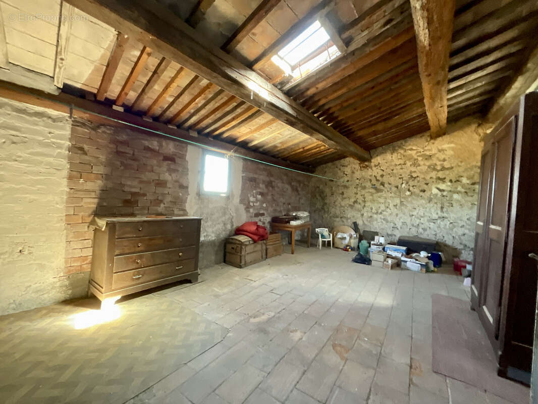 Maison à POMEROLS