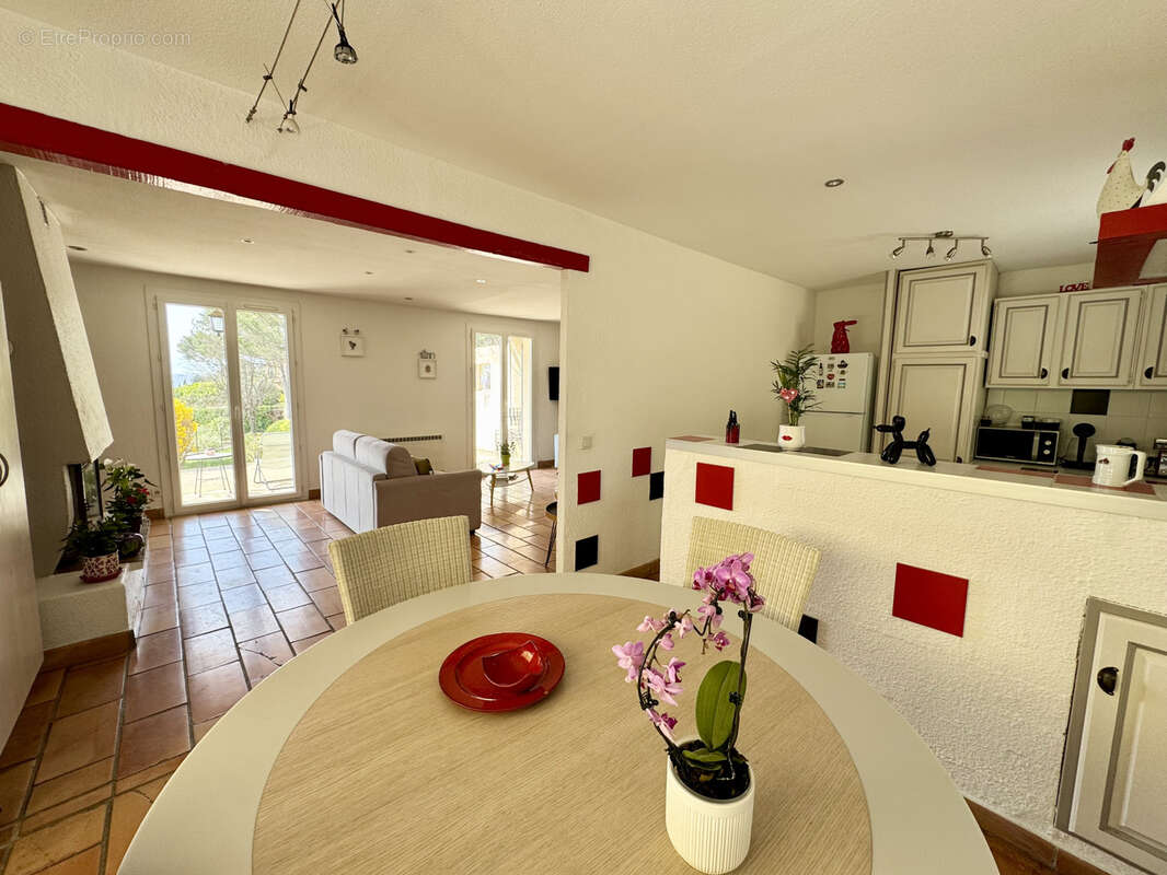 Maison à LA BASTIDONNE