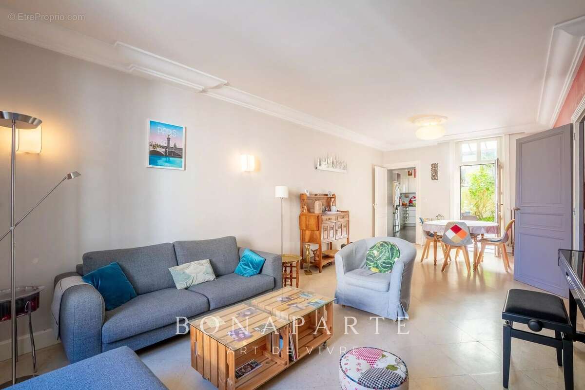 A 500m de la gare et 700m des chantiers/ ideal locatif 7 chambres/ toiture neuve - photo 2