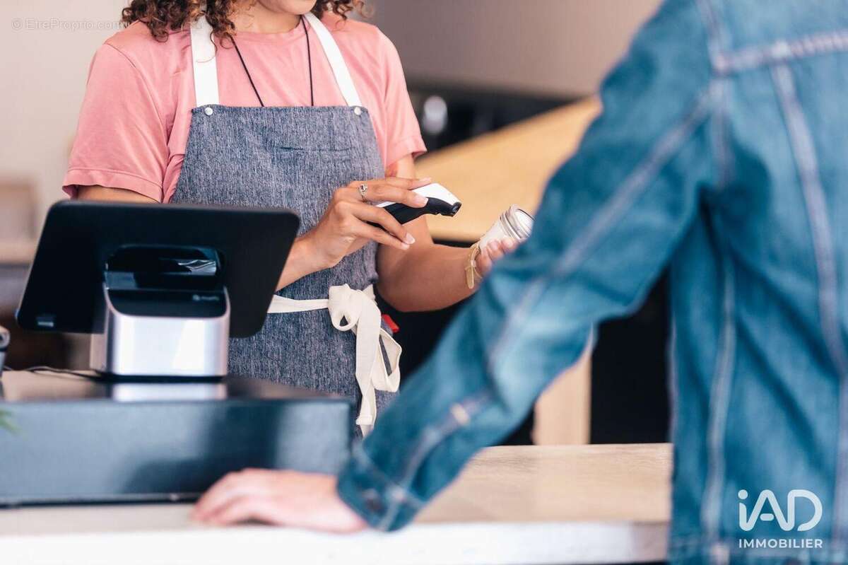 Photo 2 - Commerce à ANGERS