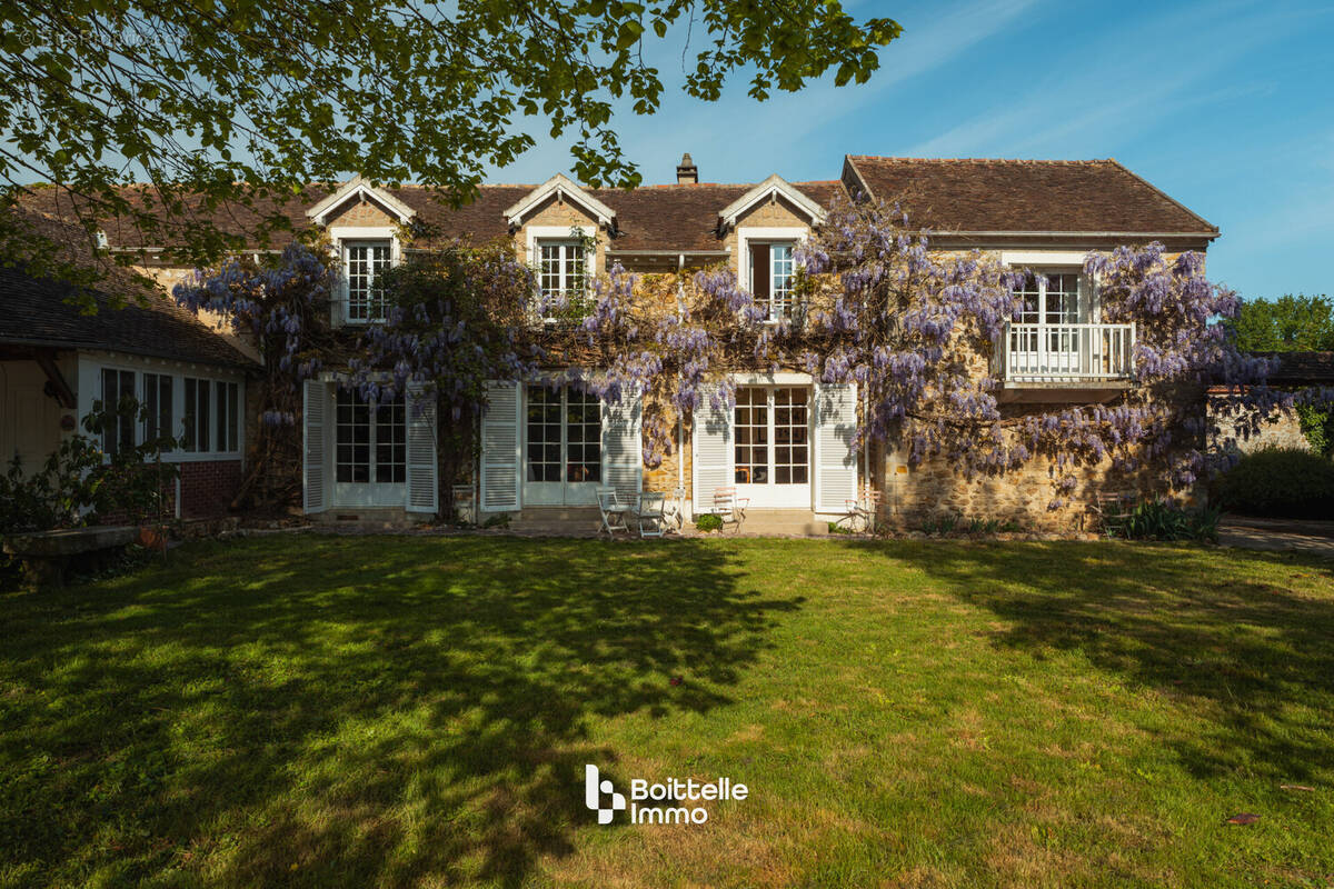 Maison à DAMMARIE-LES-LYS