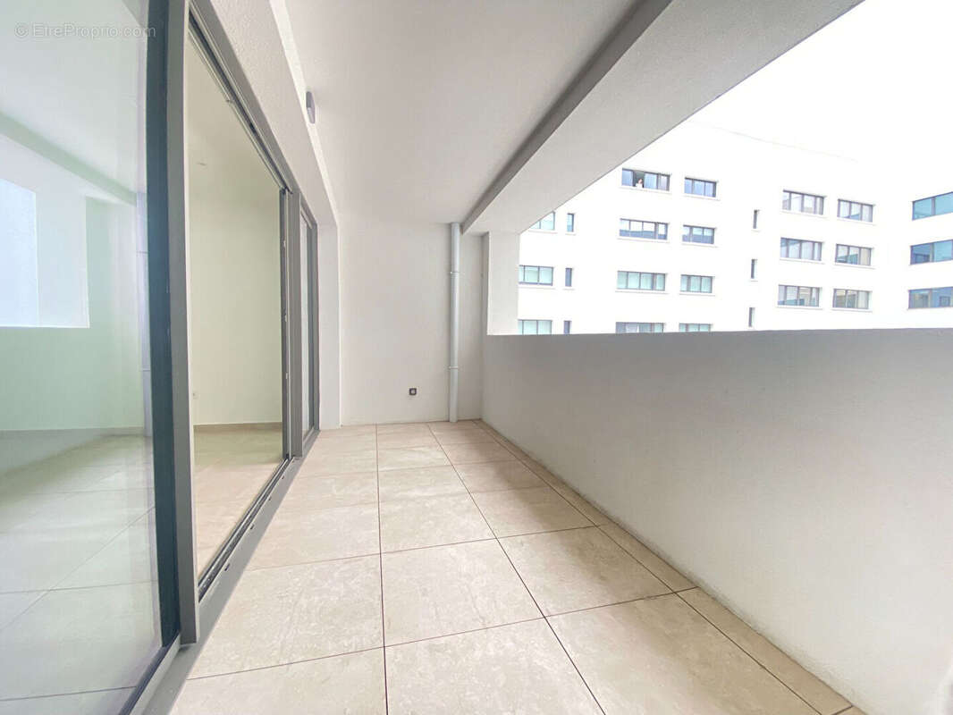 Appartement à MARSEILLE-2E