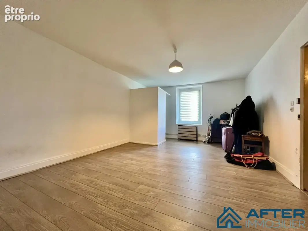Appartement 320 m² à Pierre-Percee  - photo 8