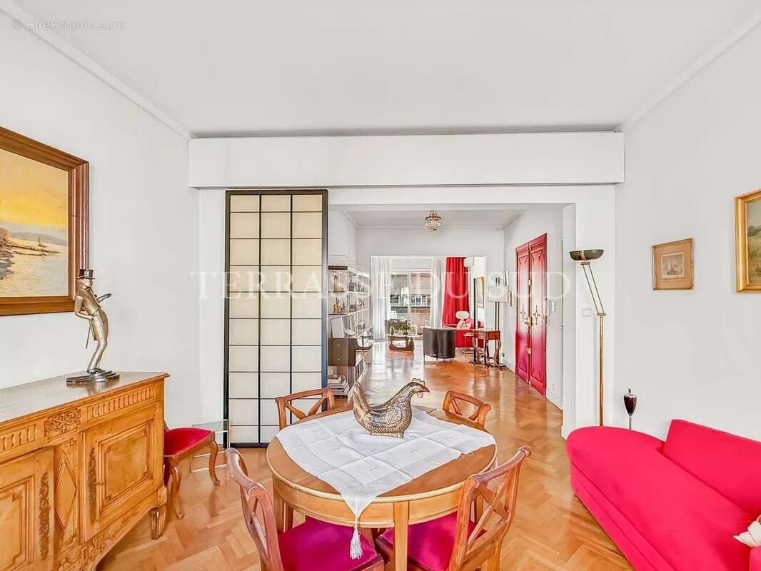 Appartement à MARSEILLE-8E