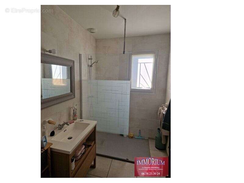 Maison 92 m² à Charols  - photo 3