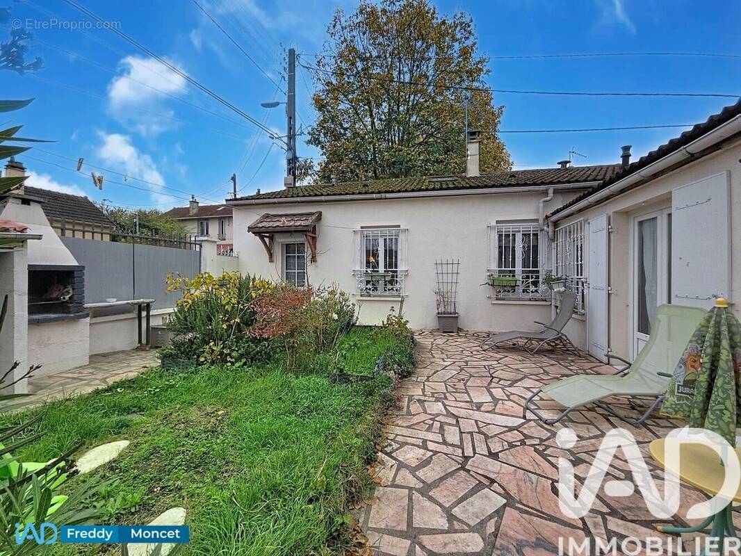 Photo 1 - Maison à ATHIS-MONS