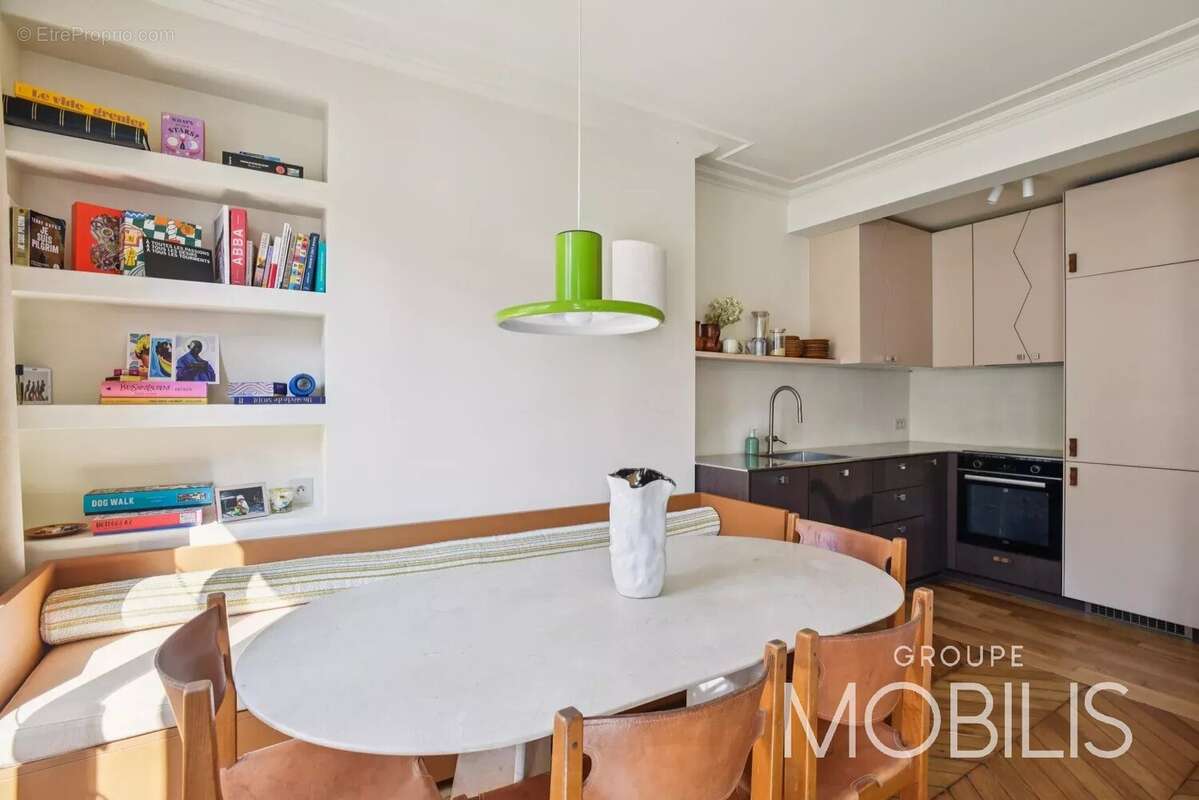 Appartement à PARIS-10E