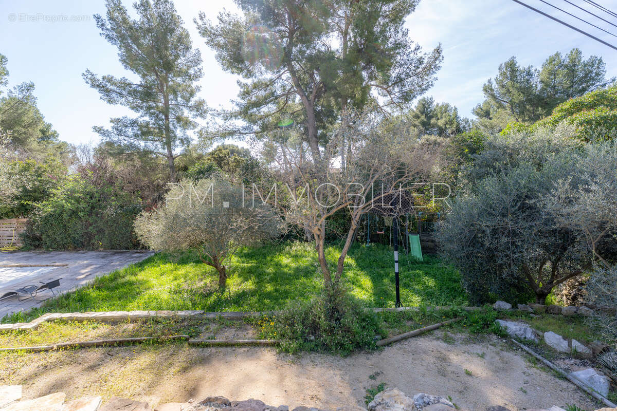 Appartement à MARSEILLE-12E