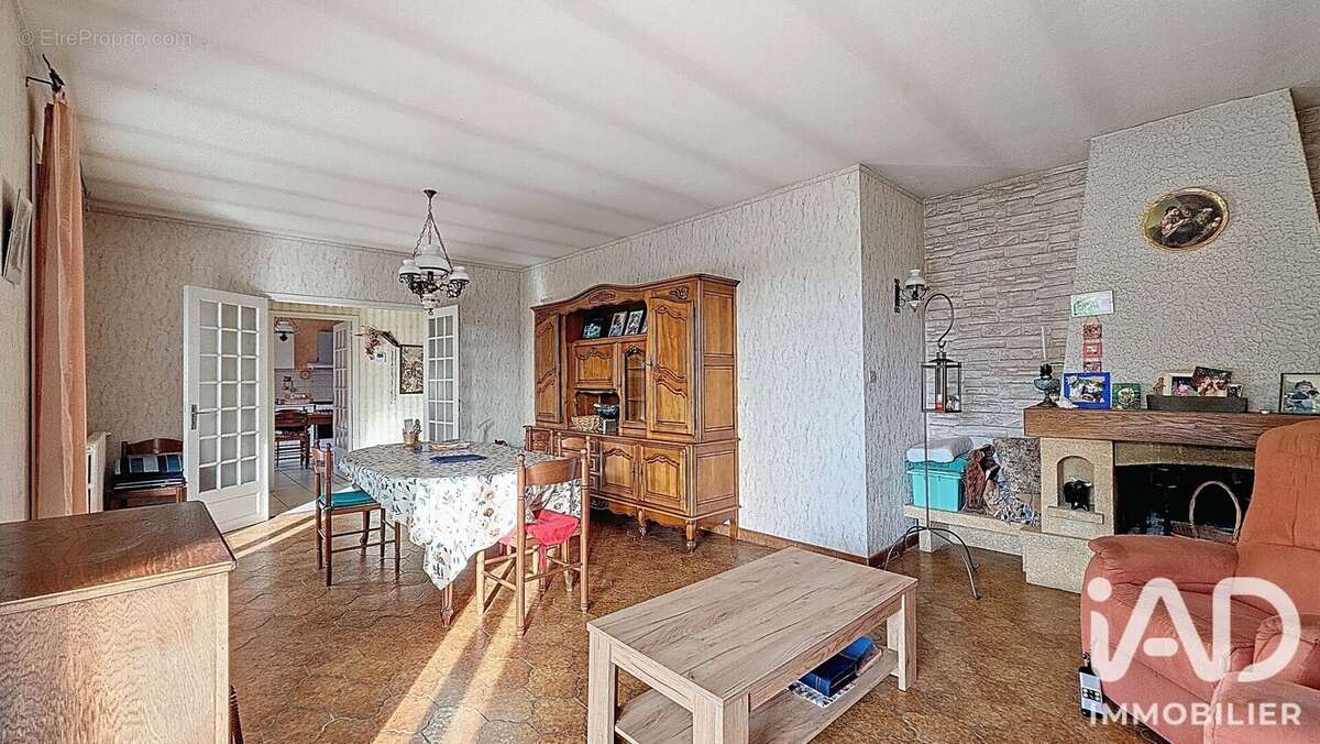 Maison 106 m² à Bogy  - photo 7