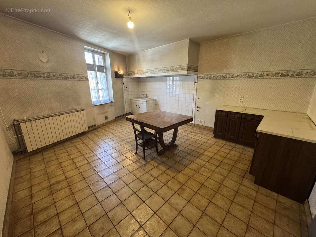 Maison à SAINT-JUERY