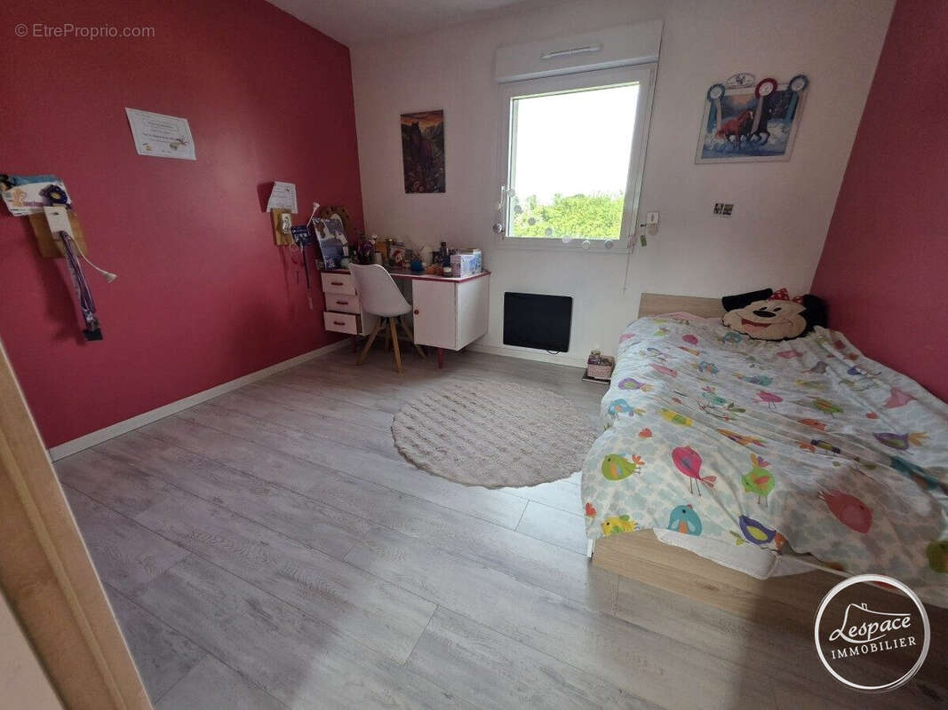 Maison à OYE-PLAGE