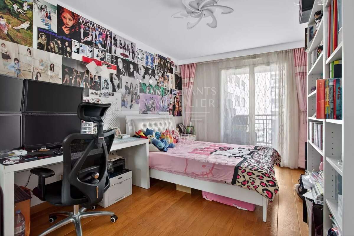 Appartement à LEVALLOIS-PERRET