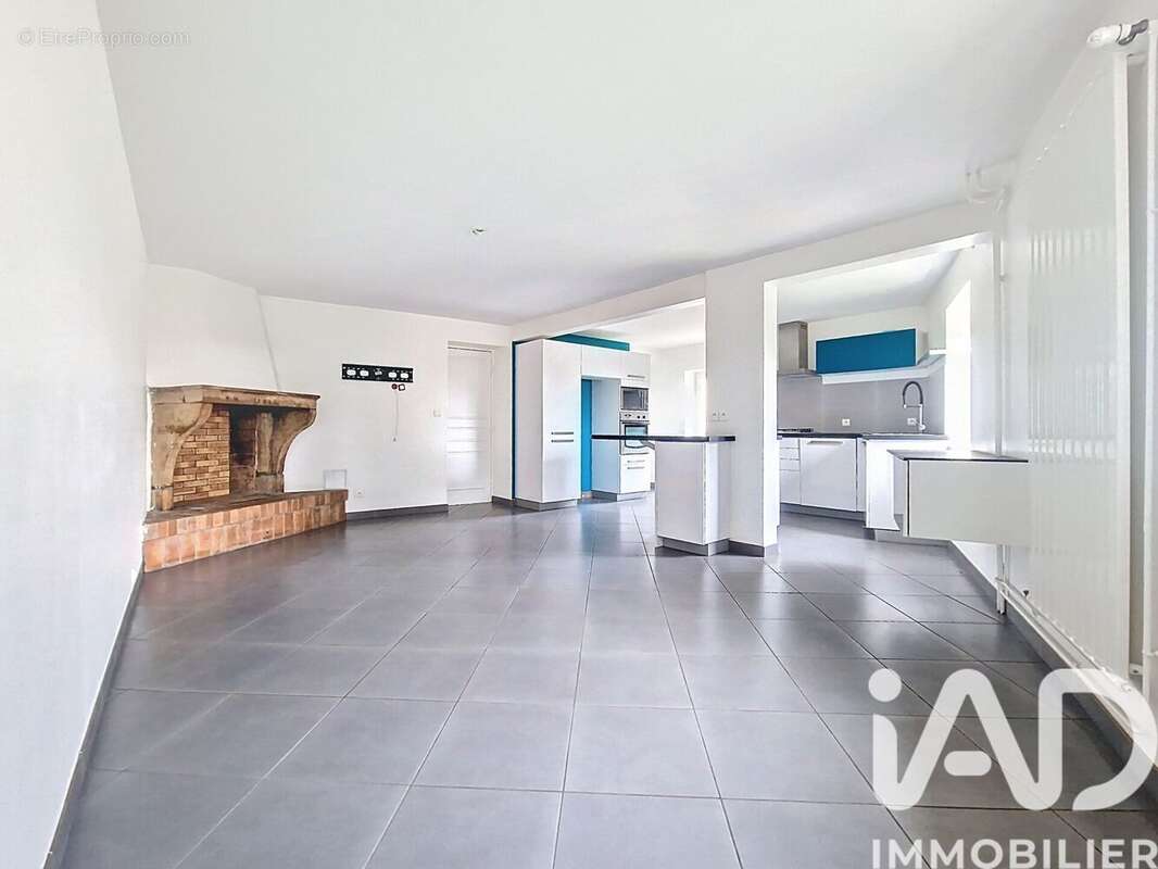 Maison 167 m² à Ville-Sur-Jarnioux  - photo 7