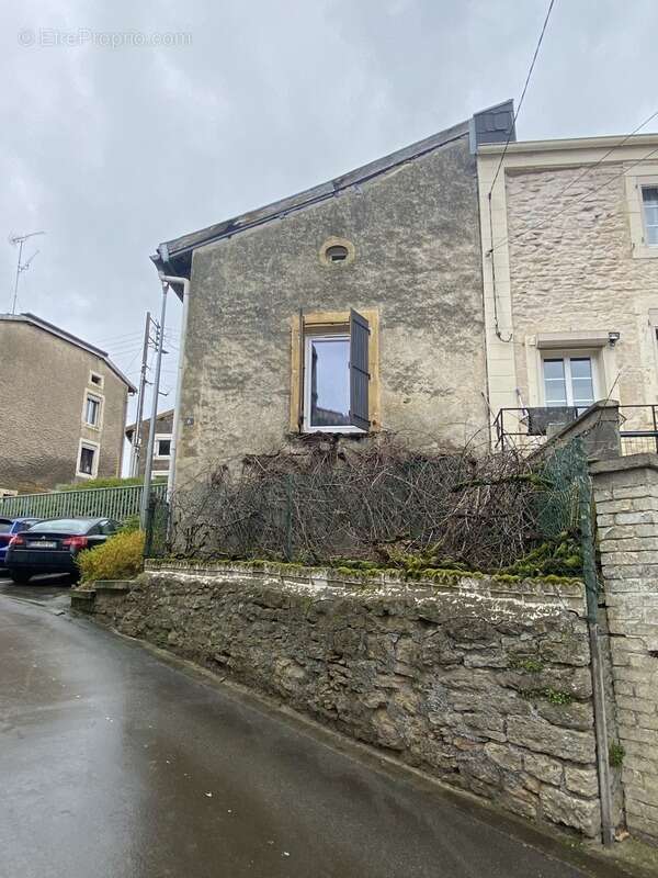 Charmante maison mitoyenne au cachet atypique – COLMEY (54) - photo 3