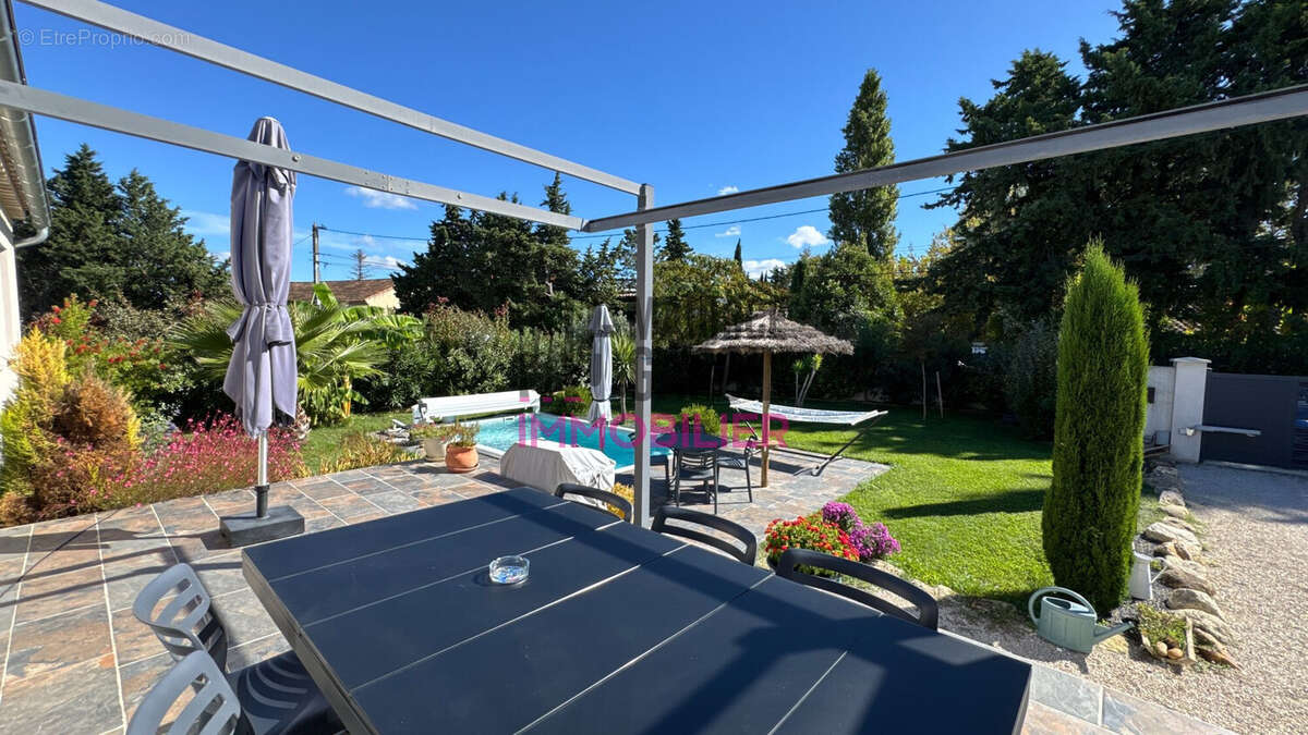 Maison à PERNES-LES-FONTAINES