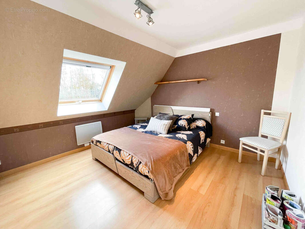 Maison à LOGONNA-DAOULAS