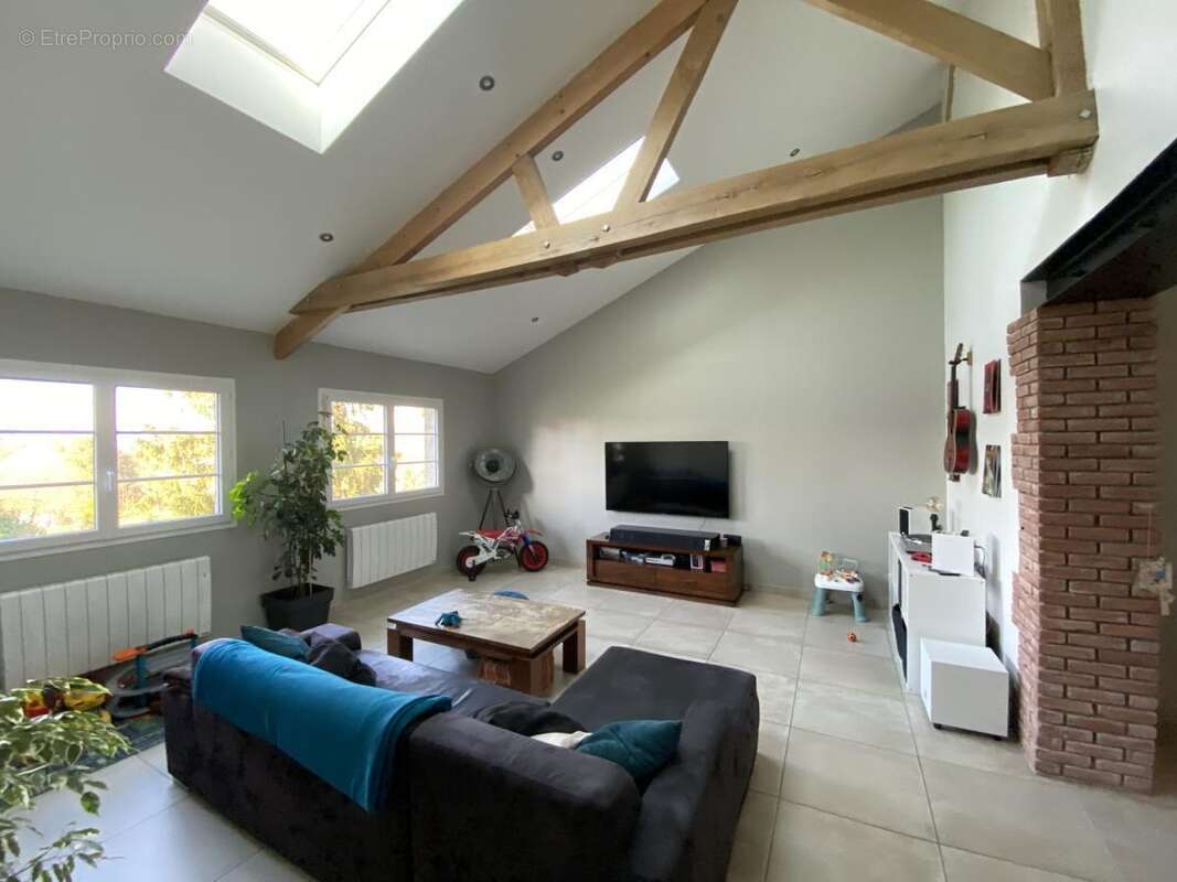 Maison à LA HAYE-MALHERBE